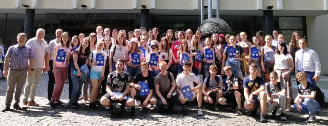 Другий Літній університет в УжНУ для школярів міста пішов на канікули до наступного року