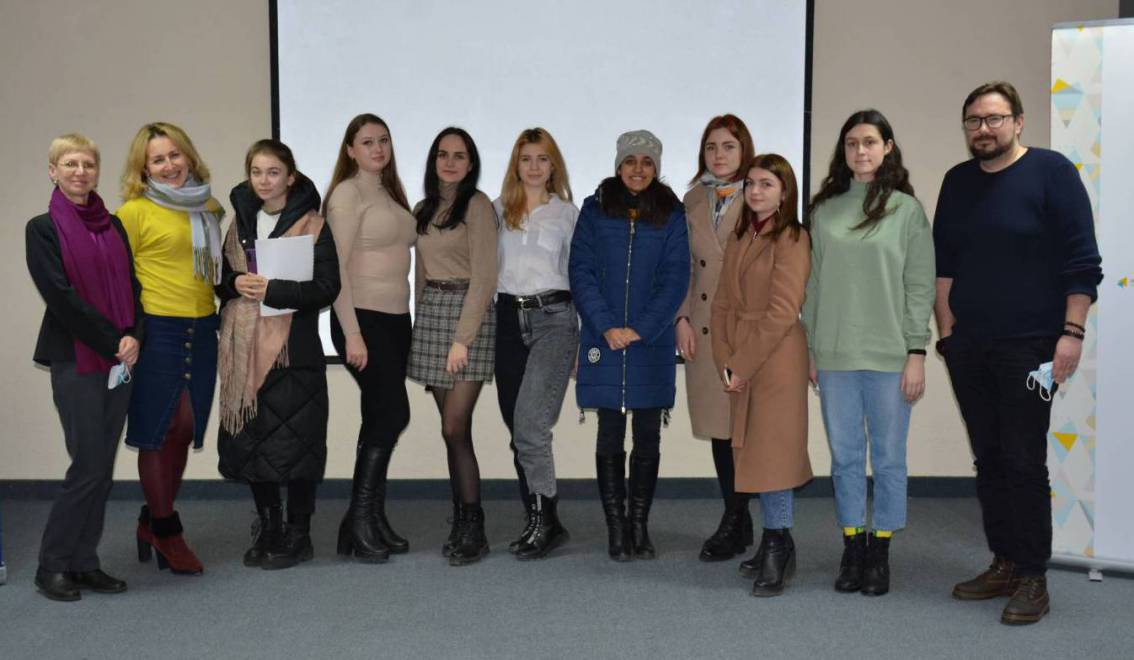 Сучасні виклики професії журналіста з’ясовували викладачі й студенти відділення журналістики