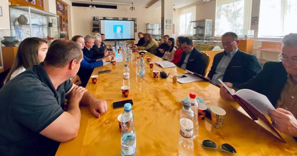 На факультеті історії та МВ ушанували пам’ять професора Данилюка презентацією його книги