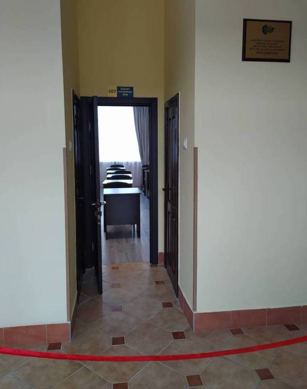 Меценат-випускник реконструював аудиторію на рідному факультеті міжнародних економічних відносин