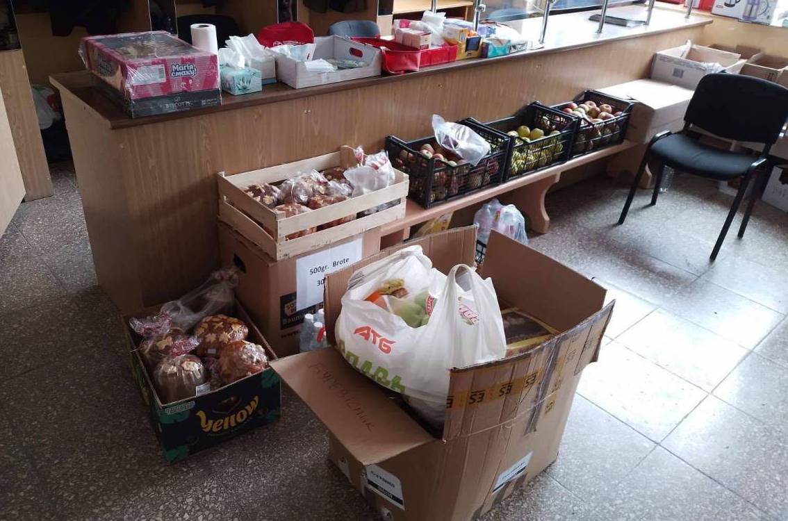 Великоднє диво і вміння гуртуватися: майже пів тисячі сімей ВПО в гуртожитках УжНУ відсвяткували Великдень