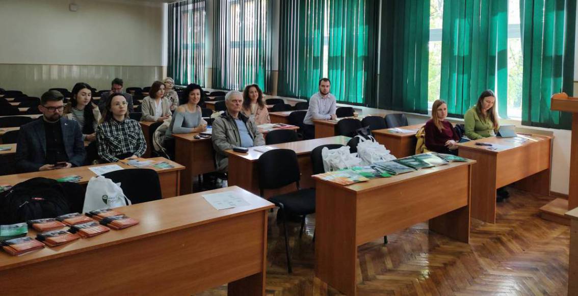 Молоді вчені Ужгородського університету провели масштабну міжнародну конференцію спільно з іноземними та українськими партнерами