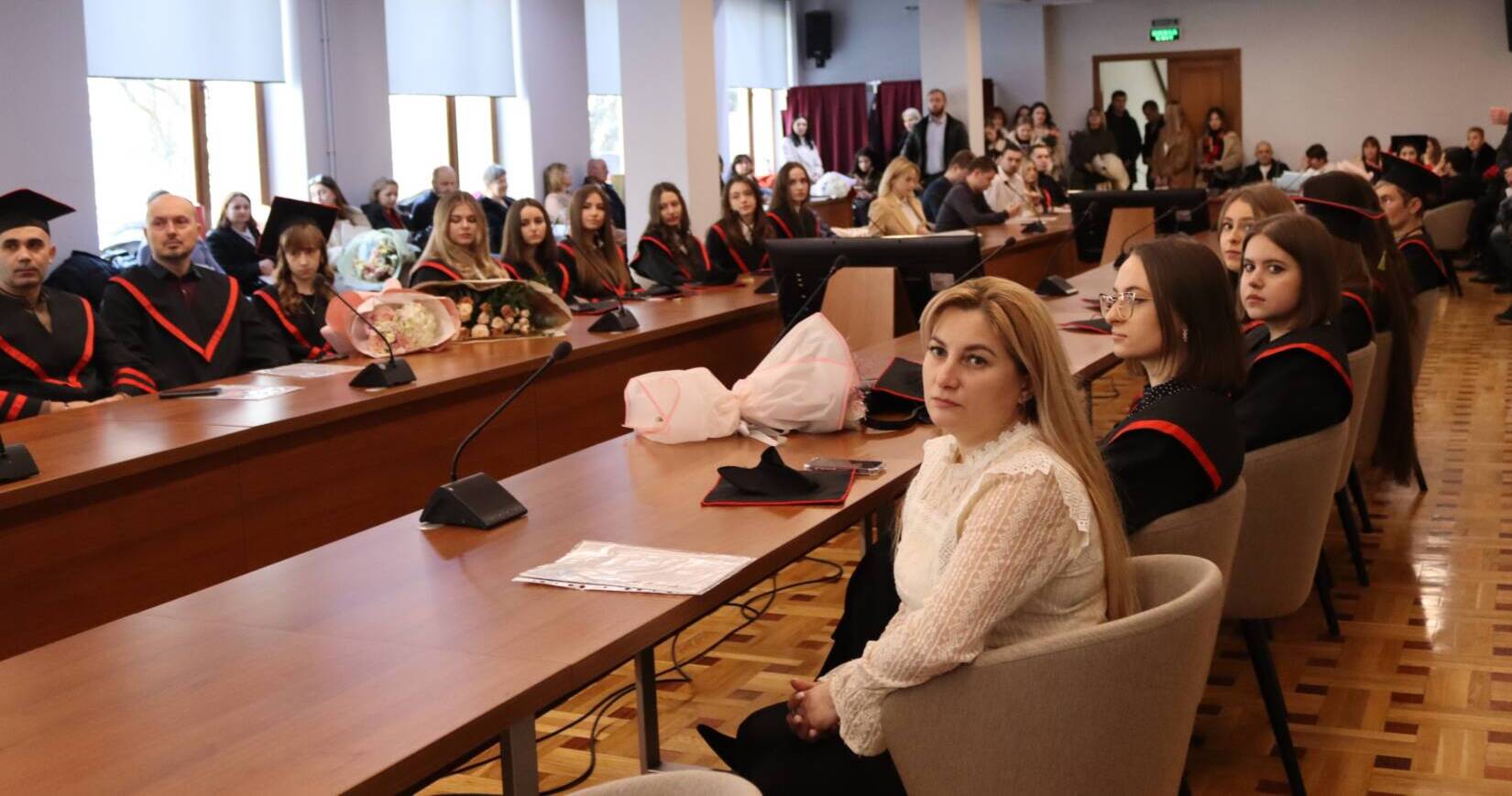 Магістрів економічного факультету офіційно дипломували