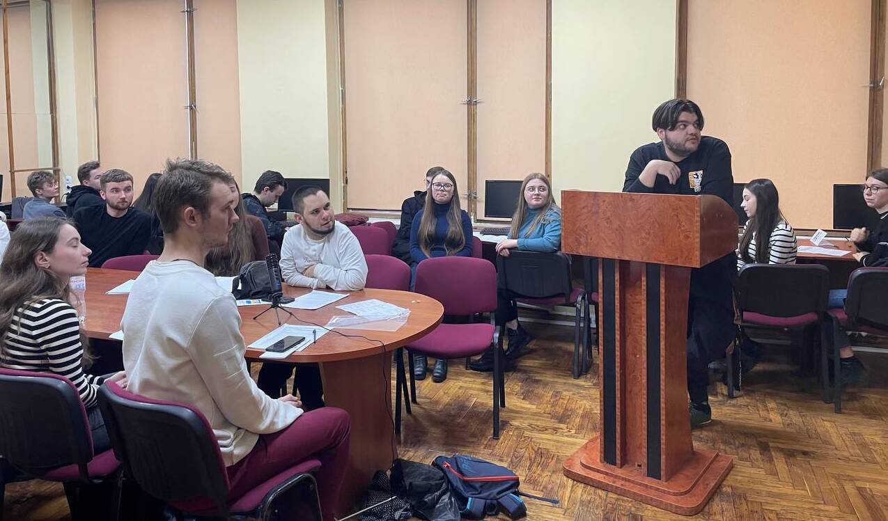 На ФІМВ провели студентську наукову конференцію з проблем російсько-української війни