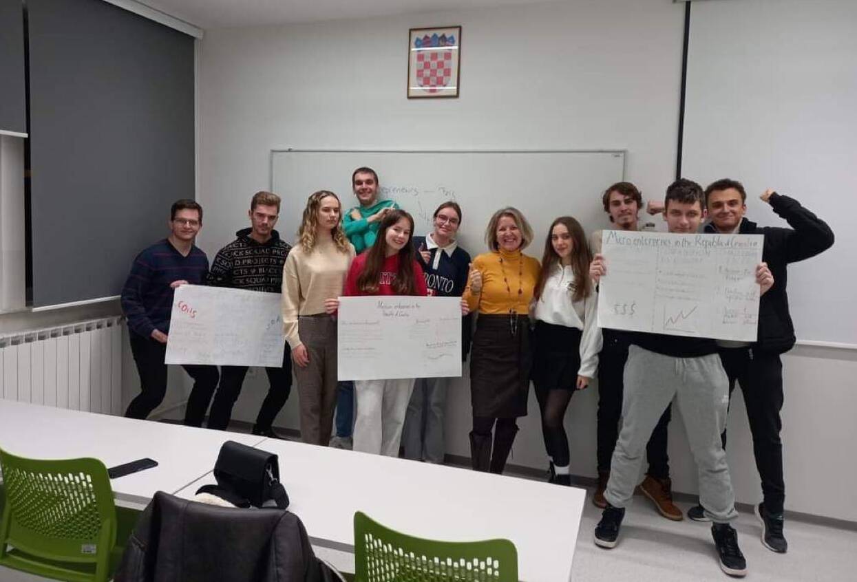 Семестр у Хорватії провели студентки економічного факультету й поділилися враженнями