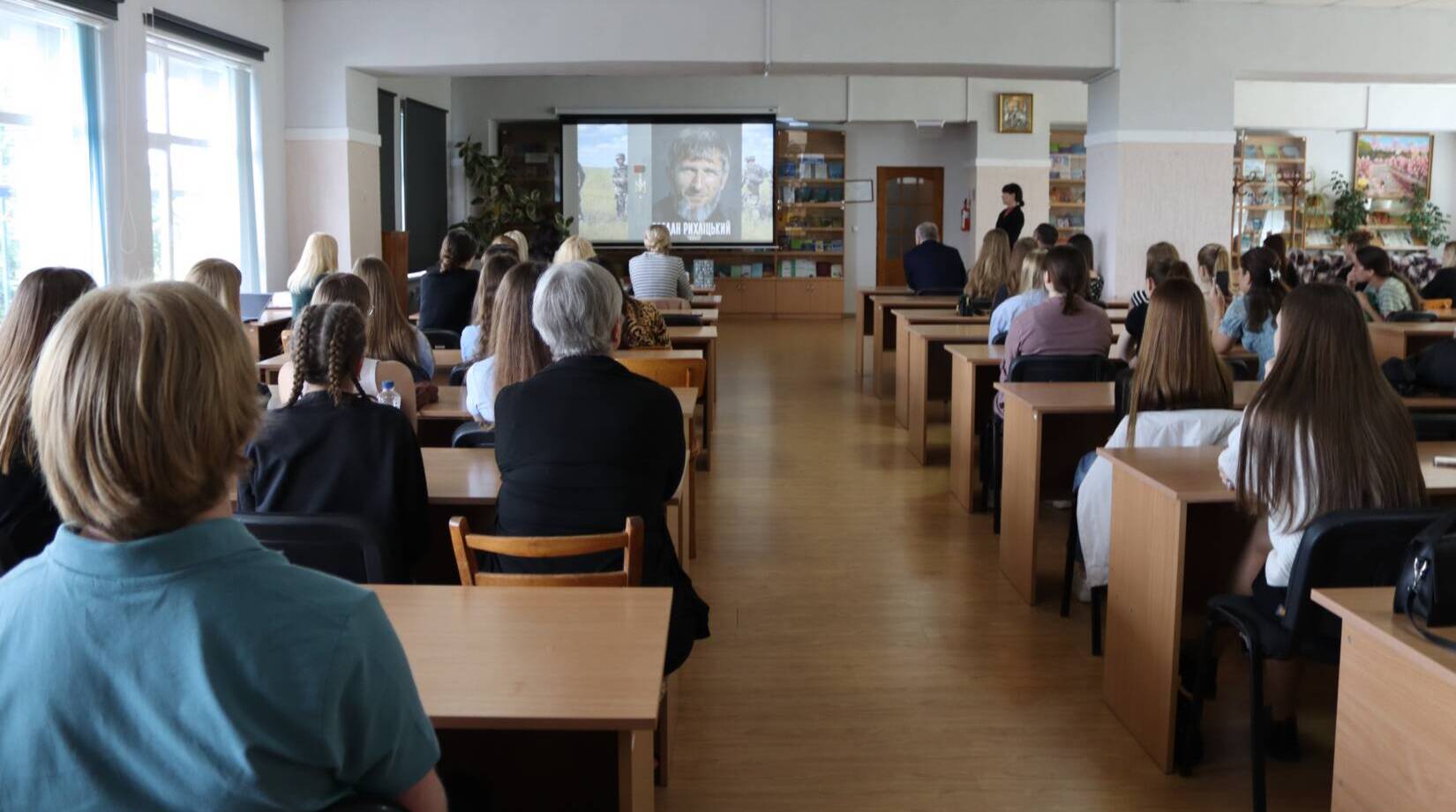 В Ужгороді презентували книги «Народні герої України: історії справжніх»