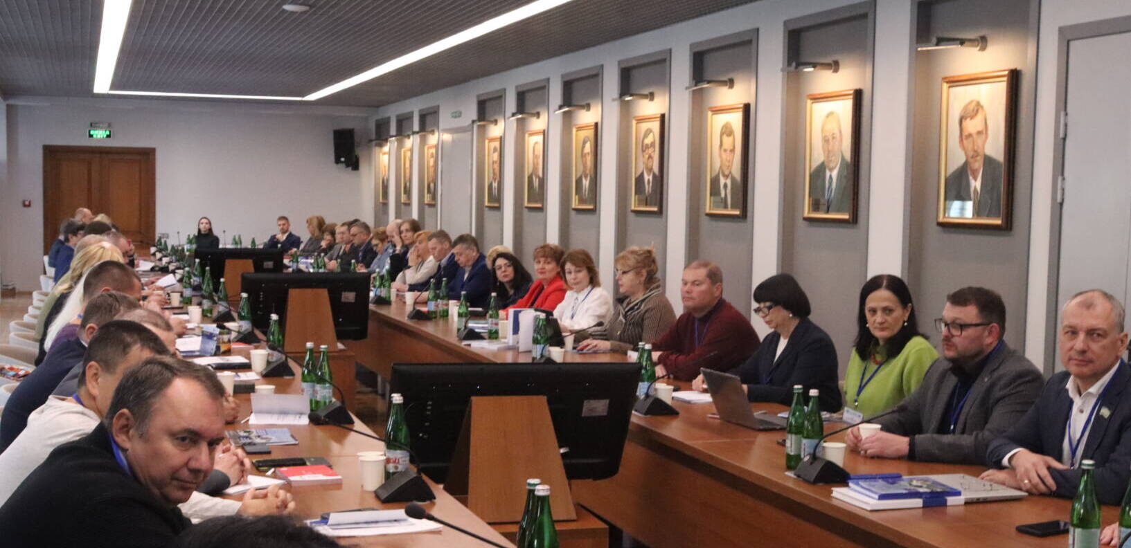 УжНУ зібрав 45 проректорів із наукової роботи ЗВО України для обговорення євроінтеграції науки