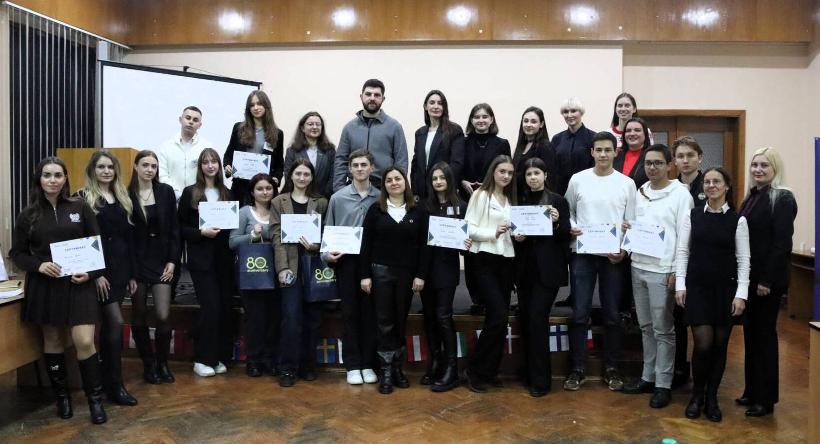 В УжНУ відбувся дебатний турнір з молодіжної політики і громадської активності