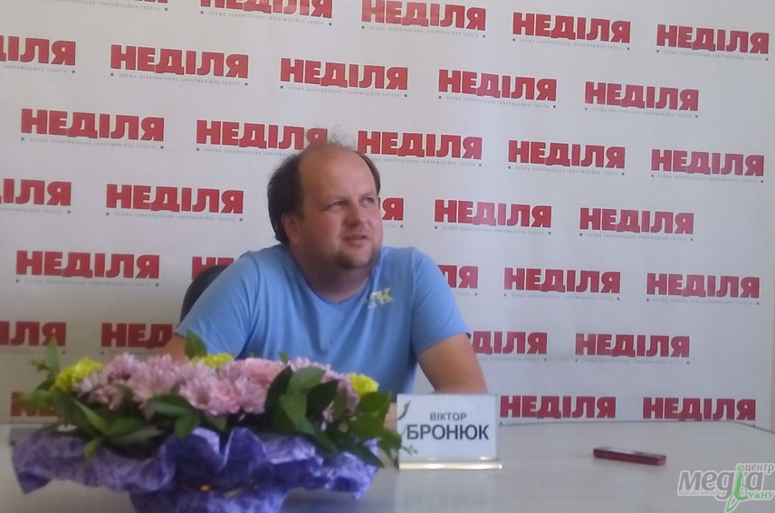 Лідер гурту «ТІК»: «Ми граємо весільний панк з елементами сімейної еротики»