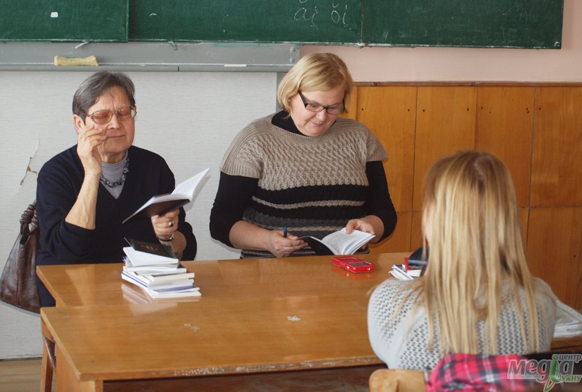 Студенти філфаку поспілкувалися з письменницею Надією Панчук