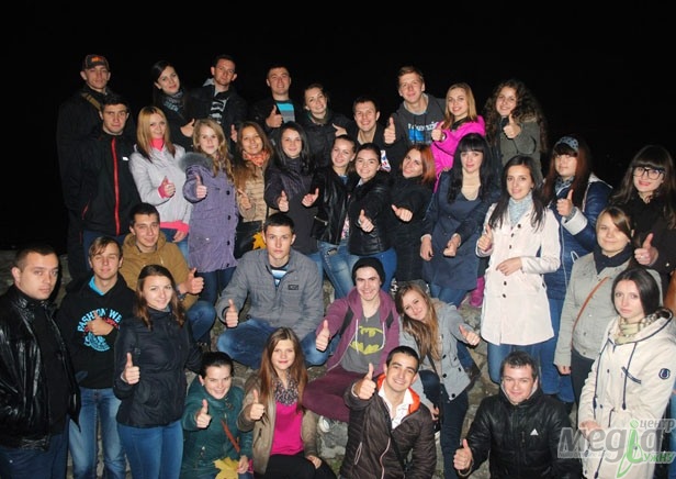 Студенти розкривали таємниці напівзруйнованого замку і закинутого дитячого табору