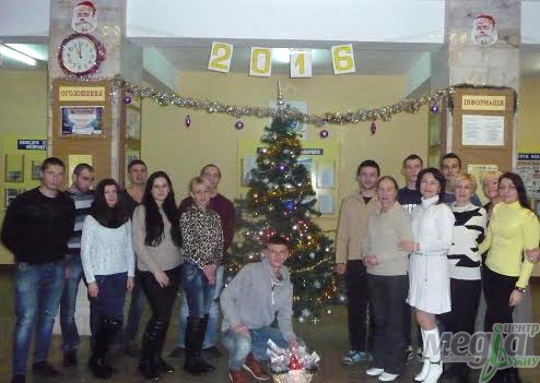 На факультеті здоров’я людини засяяла новорічна ялинка