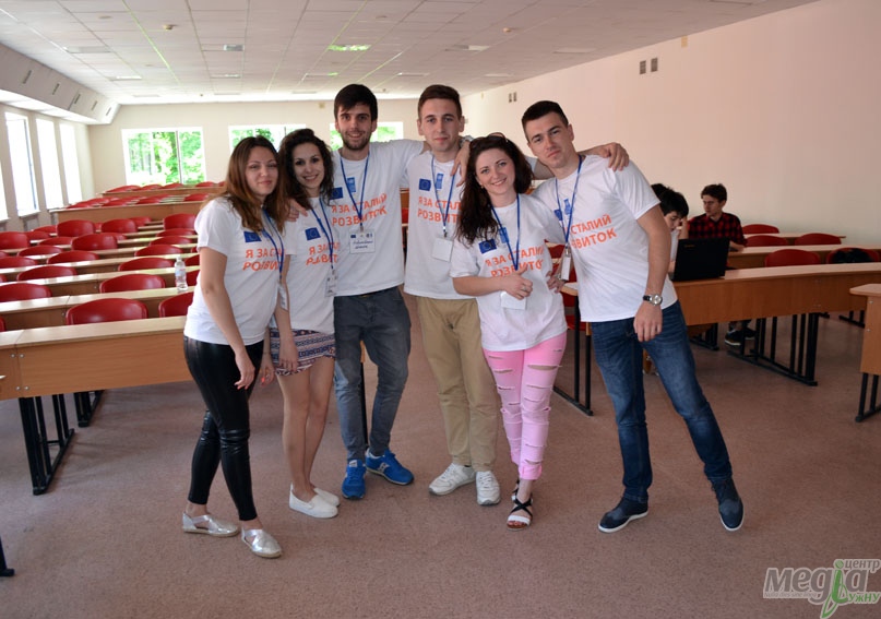 Студенти УжНУ стали призерами Всеукраїнських дебатів зі сталого розвитку в Одесі