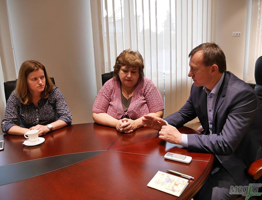 Науковці УжНУ обговорили низку актуальних питань з представниками міської влади Ужгорода