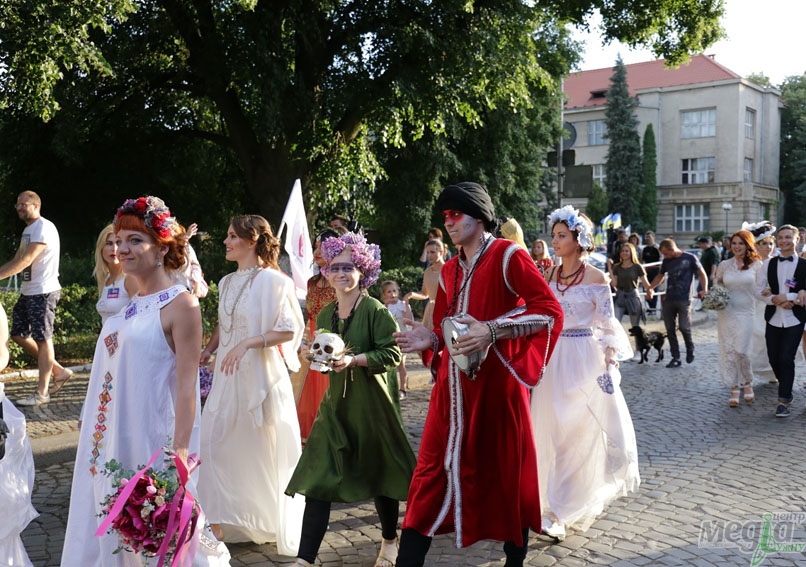 На Параді наречених студентки УжНУ вирізнились оригінальністю!