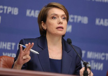 Лілія Гриневич: половина випускників шкіл зможуть вступити на держзамовлення
