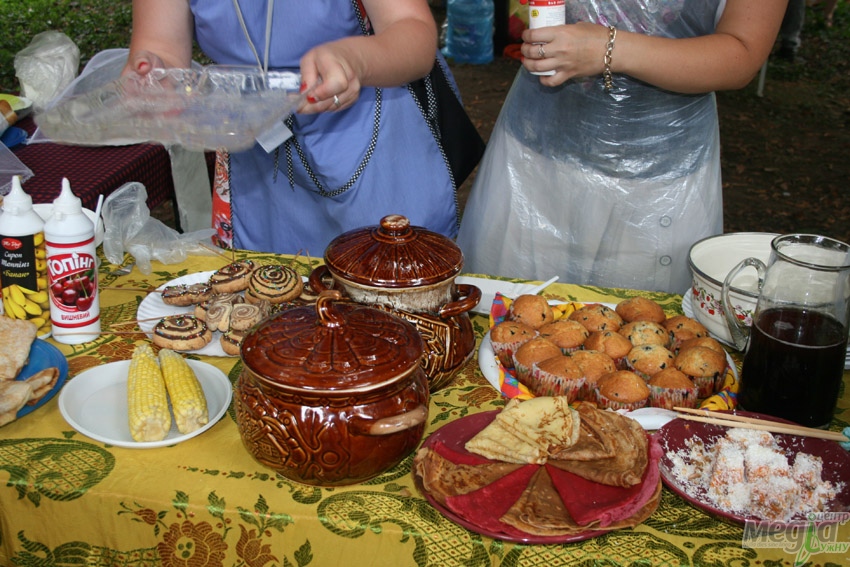 Домашні смаколики від волонтерів