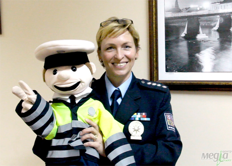 Завдання поліції – не карати, а допомагати, – кажуть чеські й ужгородські експерти