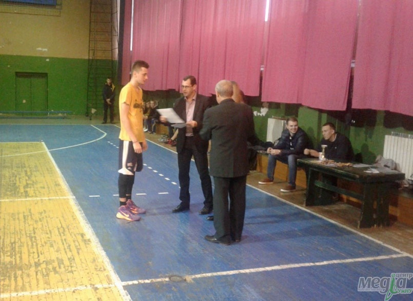 В УжНУ завершилася студентська спартакіада з баскетболу