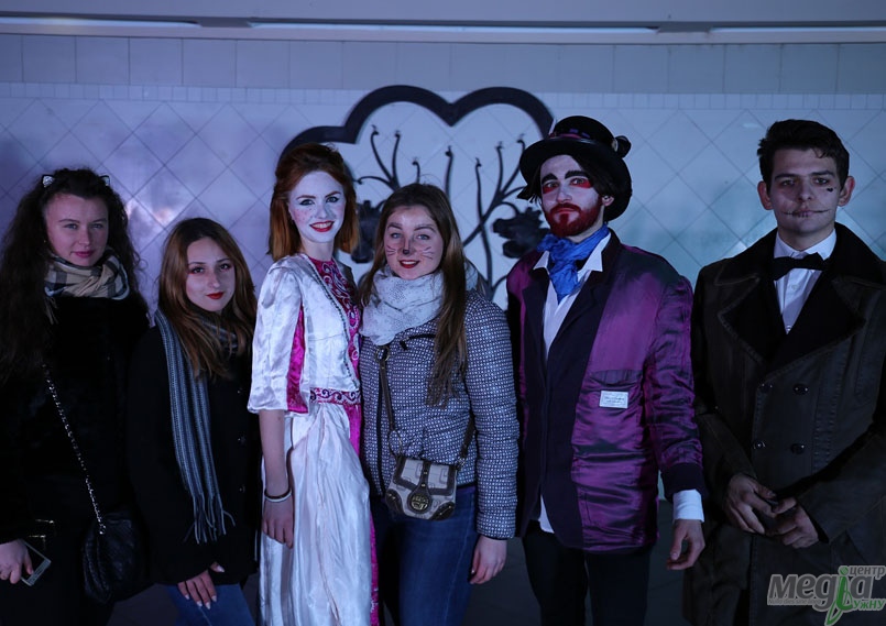 Як ужгородська молодь на одну ніч перевтілилася у нечисту силу