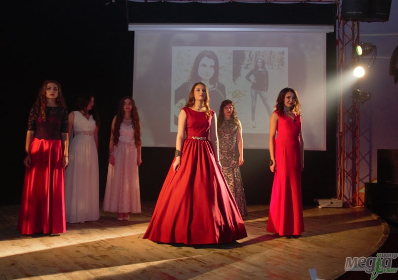 Історичний факультет титулував шістьох своїх красунь-першокурсниць