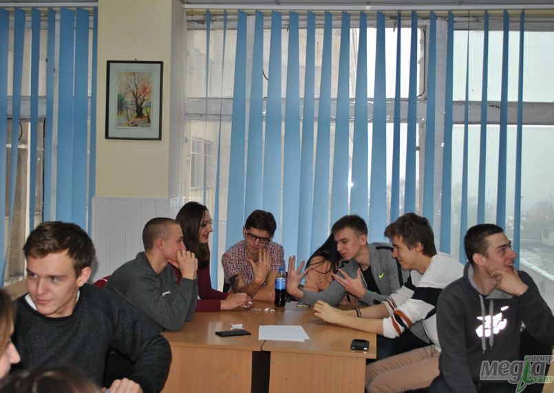 День філософа в УжНУ відзначили брейн-рингом