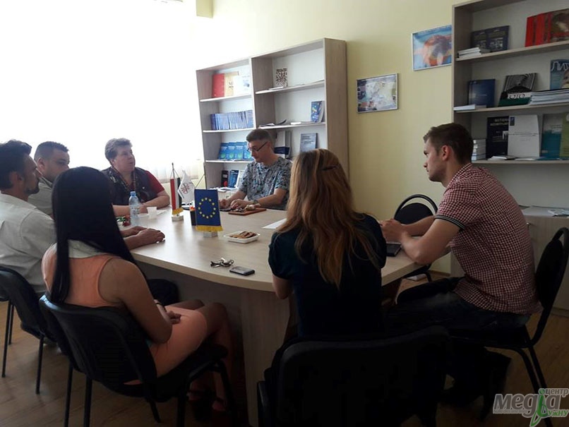 Центр європейської інтеграції та національних меншин при УжНУ активно працює