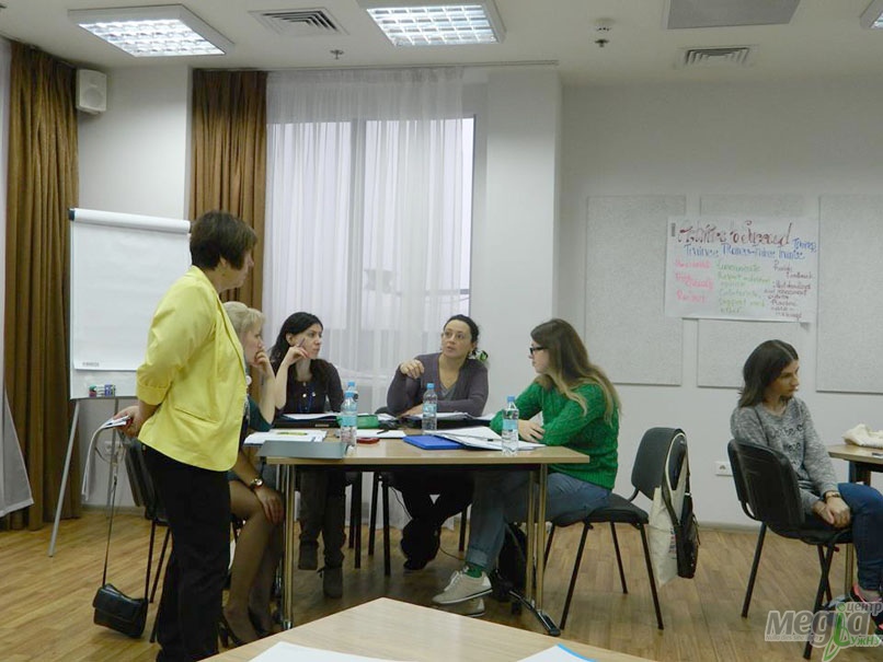 Представники УжНУ відтепер проводитимуть стажування викладачів англійської мови для різних спеціальностей