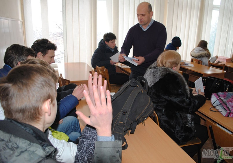 На матфаку влаштували відбірний етап конкурсу Малої академії наук
