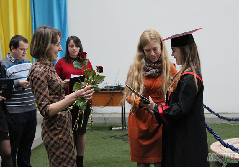 Дипломованих магістрів філфаку відрядили у світ широкий