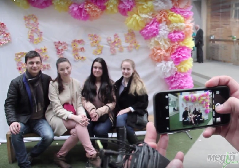 З Міжнародним днем боротьби за права жінок і міжнародний мир!