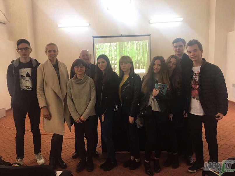 Студенти-міжнародники аналізували ефективність міжнародної співпраці Ужгорода