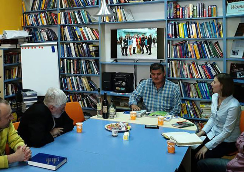 Закарпатський гуморист №1 Павло Чучка став членом літклубу «Читаємо разом»