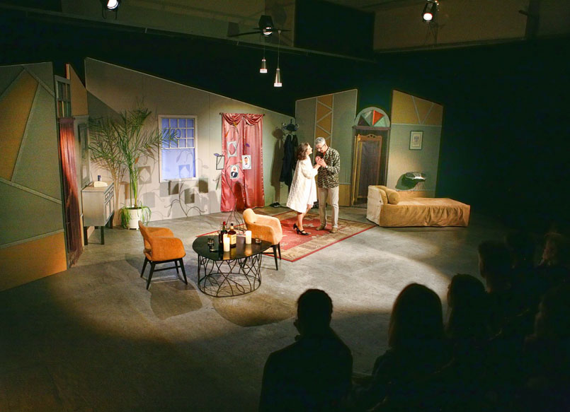 На камерній сцені облмуздрамтеатру поставили виставу про студентку юридичного факультету