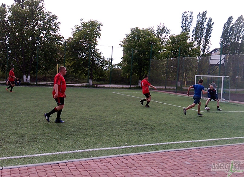 На хімфаку підтримують добрі футбольні традиції