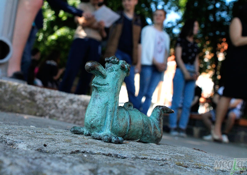 Міні-скульптурки європейського міста: туризмознавці влаштували велику екскурсію маленькими пам’ятниками