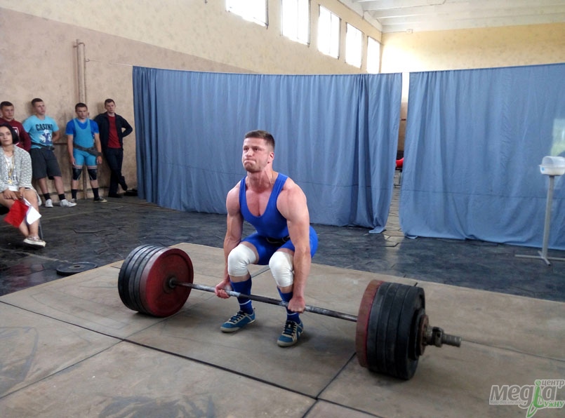 Паверліфтери УжНУ вибороли медалі Чемпіонату області