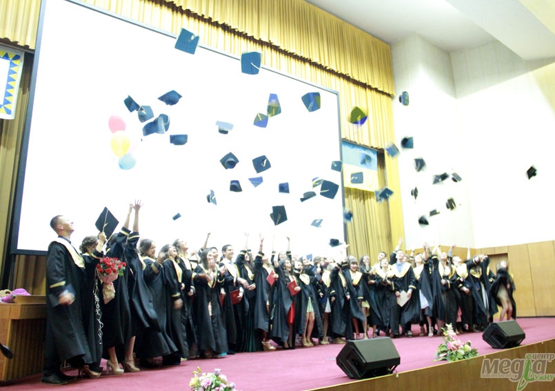 УжНУ дипломував цьогоріч близько 150 кваліфікованих математиків