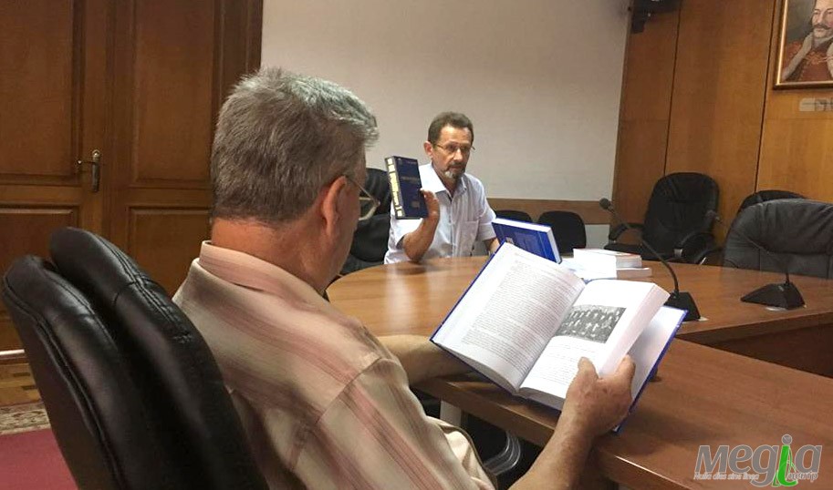 В Ужгородському університеті відбулася перша в Україні презентація книги «Аліхан Букейхан. Син Великого степу»
