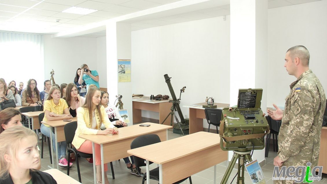 Військова кафедра УжНУ презентувала свій потенціал іншим університетським підрозділам