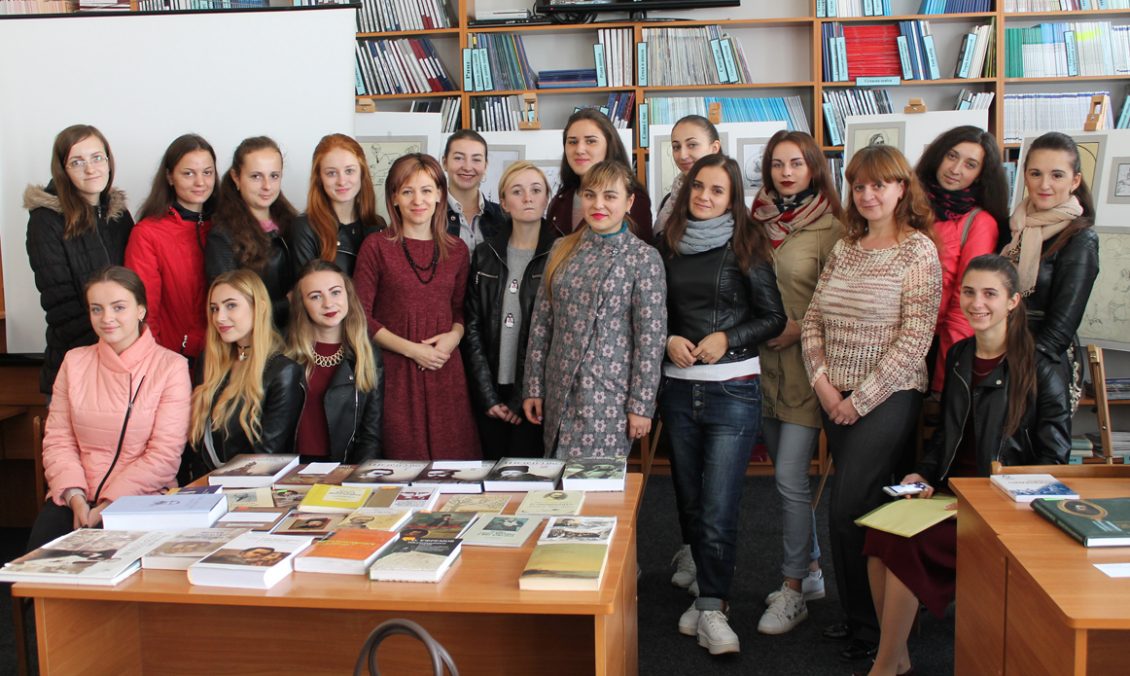 Україністи пізнавали літературу практично – в бібліотеці