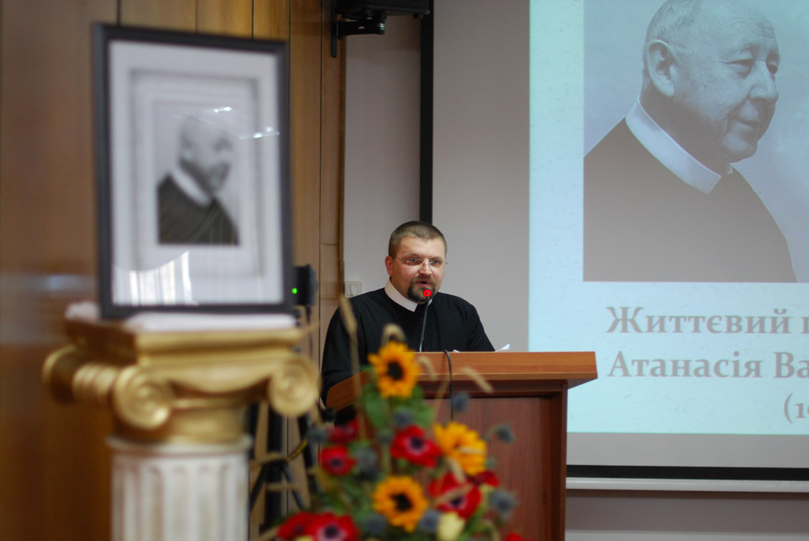 В Ужгородському університеті презентували третій том унікальної церковної історії Закарпаття