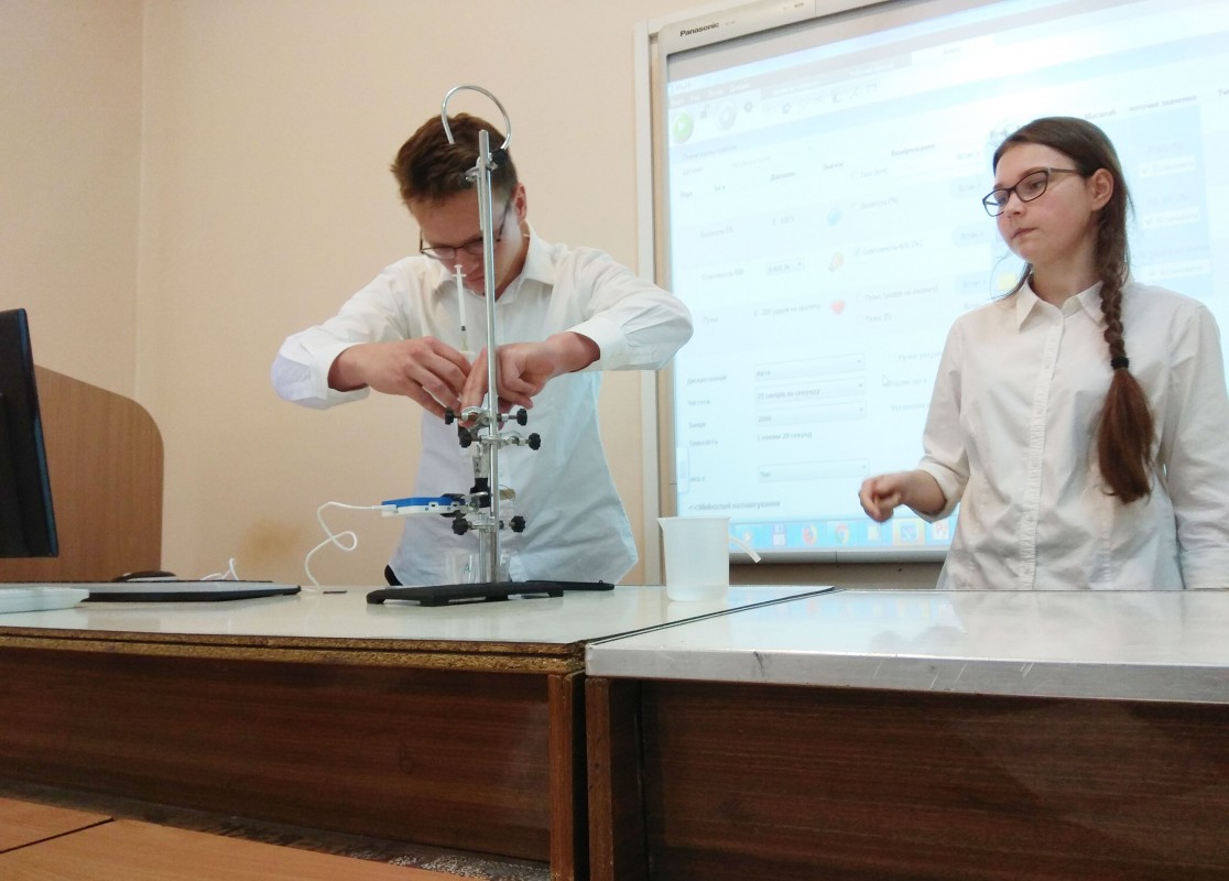 Фізичний факультет приймав фінальний етап Всеукраїнського наукового конкурсу «Digital measurements 2018»