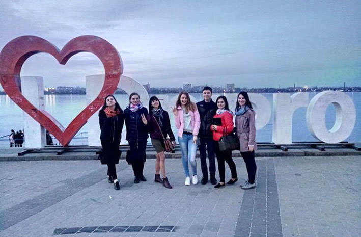 Студентка-рекламістка з відділення журналістики УжНУ перемогла на Всеукраїнській олімпіаді у Дніпрі