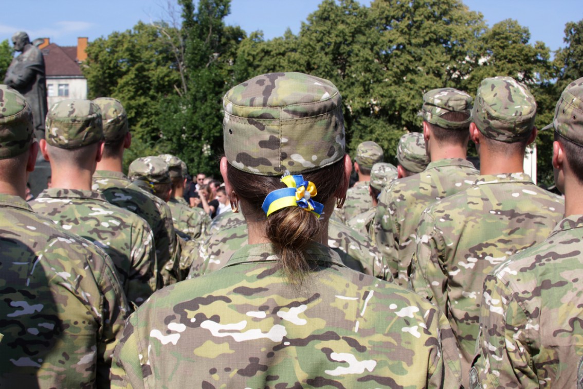 Курсанти і курсантки кафедри військової підготовки присягнули на вірність українському народові