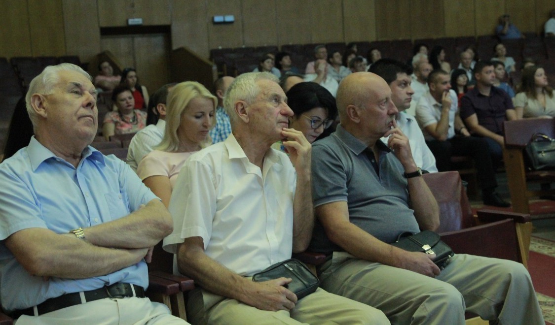 Урочисте розширене засідання Вченої ради УжНУ: звіт ректора, поповнення серед працівників зі вченими званнями