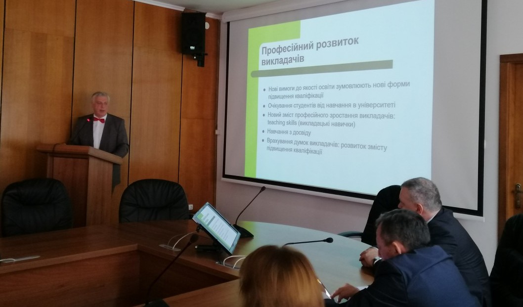 У річницю УжНУ Сергій Квіт поділився досвідом забезпечення якості освіти у вишах