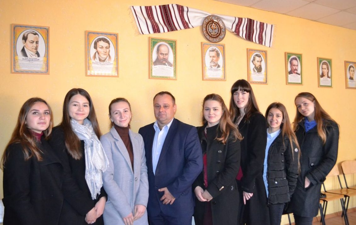 Ювілей плідної співпраці відзначили студенти-історики, вчителі та учні Ужгородської школи-інтернату