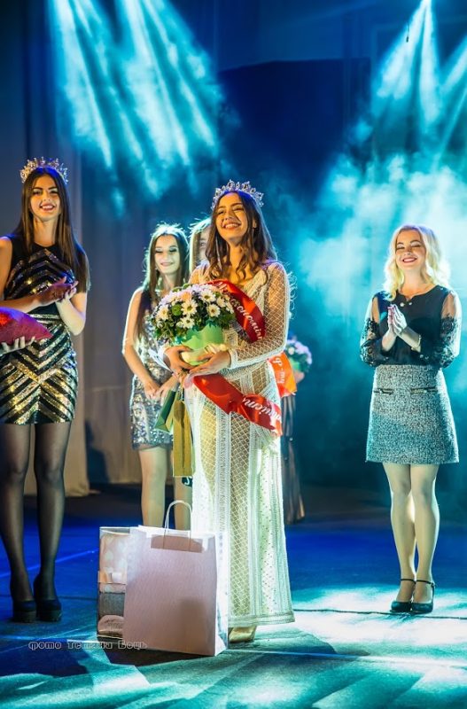 Економісти Ужгородського університету коронували свою найпершу красуню