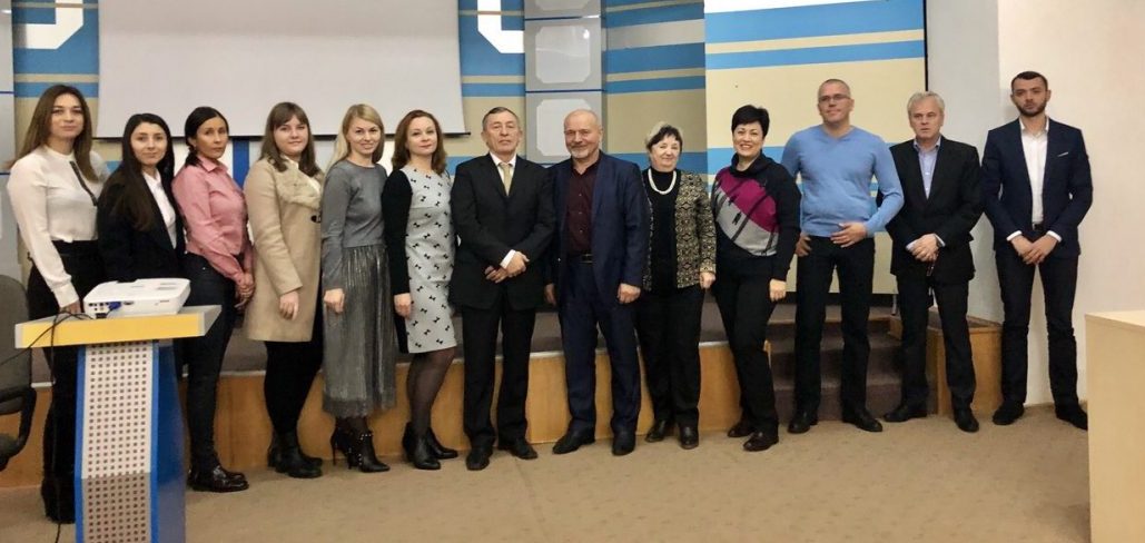 Про проблеми міжнародного права та гібридні війни з юристами-міжнародниками УжНУ поспілкувався професор ЛНУ ім. Івана Франка